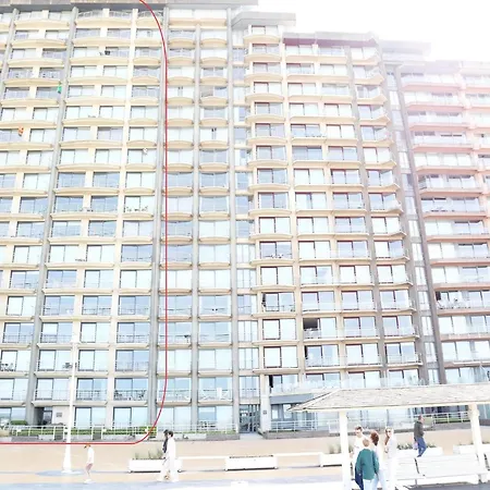 In With Terrace, Cleaning Included
